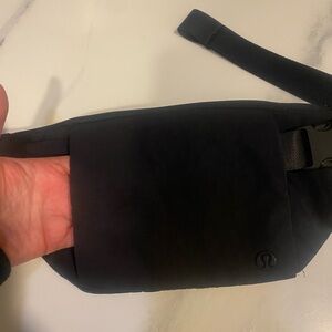 lululemon athletica Midnight Black Fanny pack bag